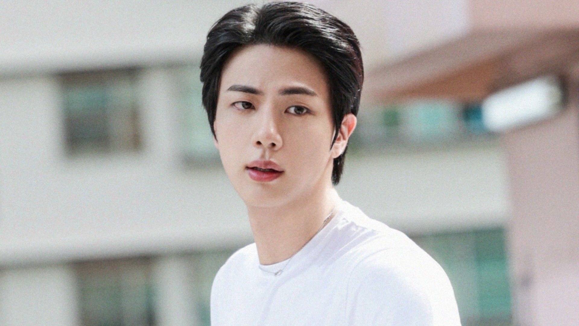 Jin (Image via Weverse)
